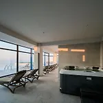 Apartment Arrogance Sunrise View In Infinity Pool &