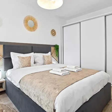 Arrogance Sunrise View - Infinity Pool & アパート *