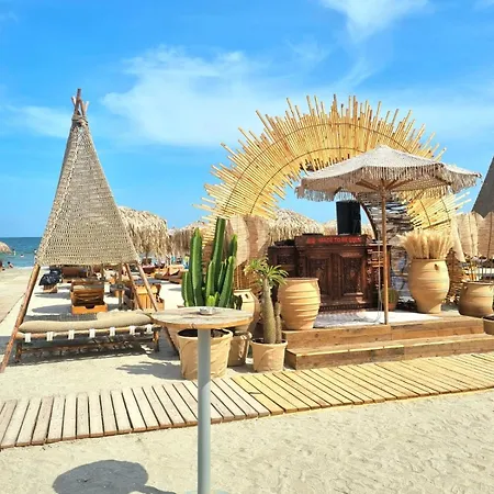 アパート Arrogance Sunrise View - Infinity Pool & ナボダリ