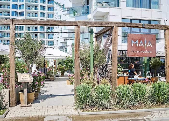 Apartment Arrogance Sunrise View - Infinity Pool & Navodari