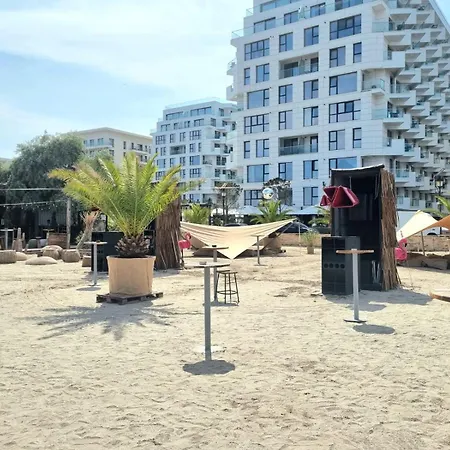 Arrogance Sunrise View - Infinity Pool & Apartman Năvodari