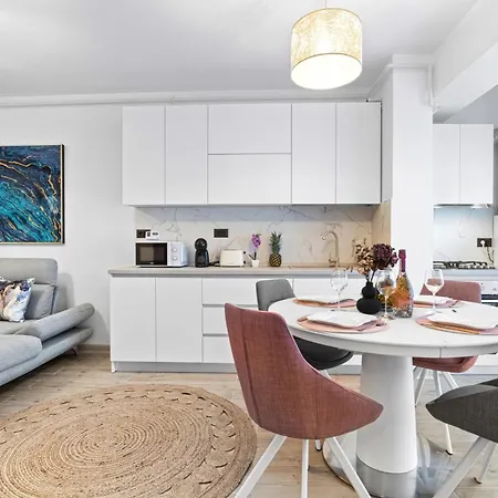 Arrogance Sunrise View - Infinity Pool & Năvodari