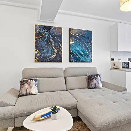 Apartamento Arrogance Sunrise View - Infinity Pool & Năvodari