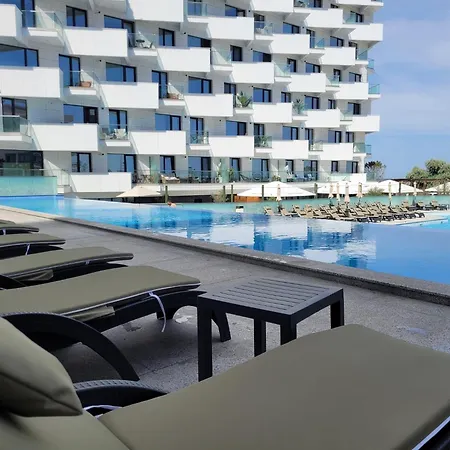 Arrogance Sunrise View - Infinity Pool & Apartman Năvodari