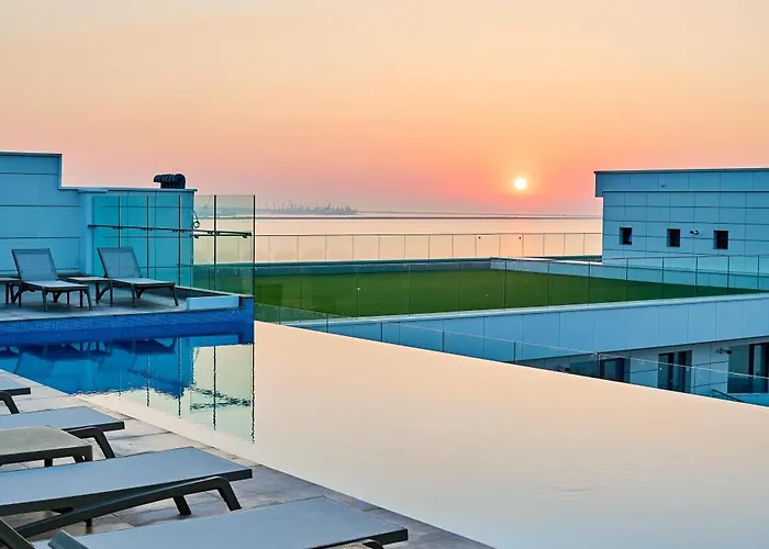Arrogance Sunrise View - Infinity Pool & * Năvodari